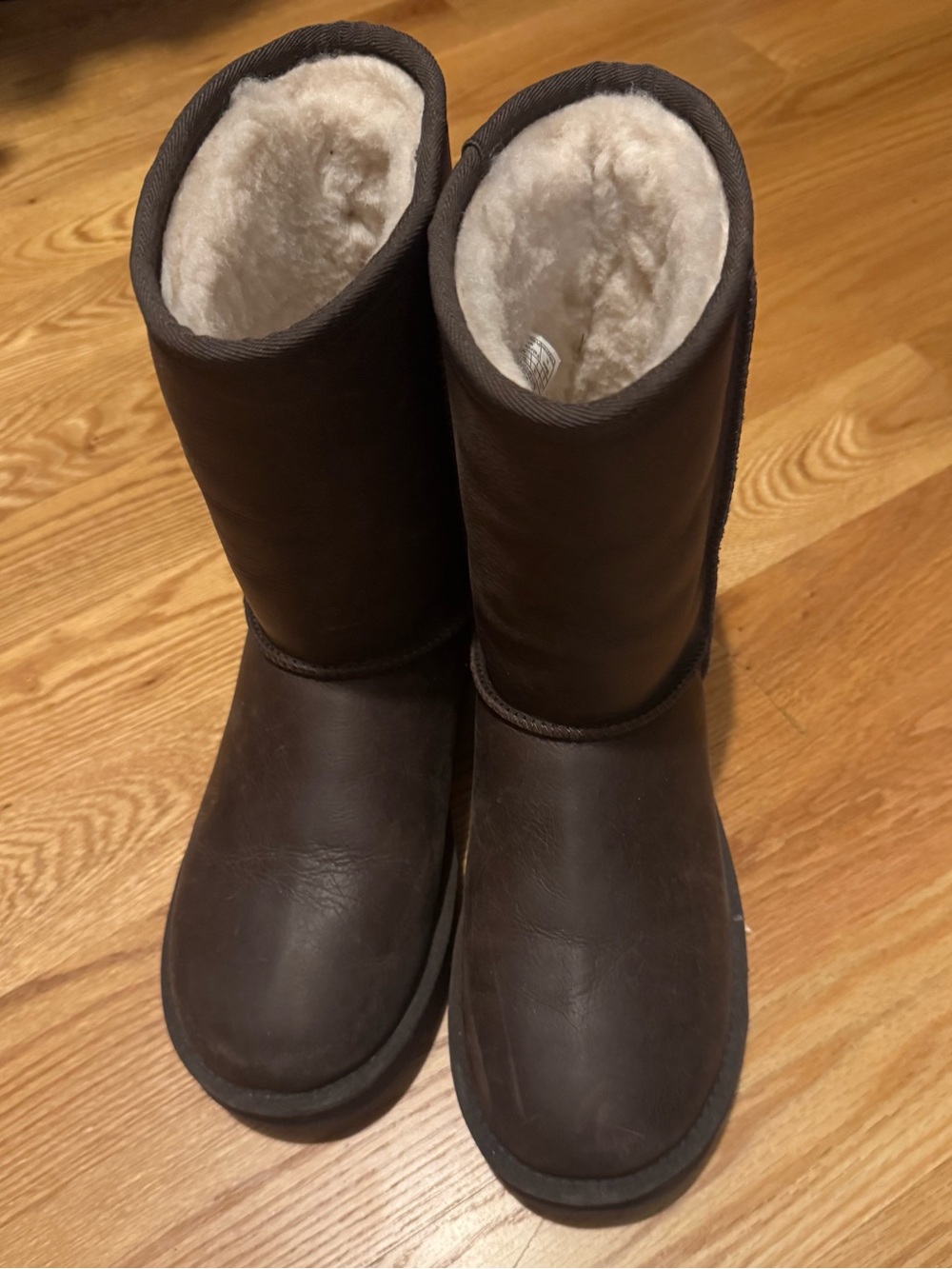 Classic Brown Leather UGG Shearling-Lined Winter Boots
